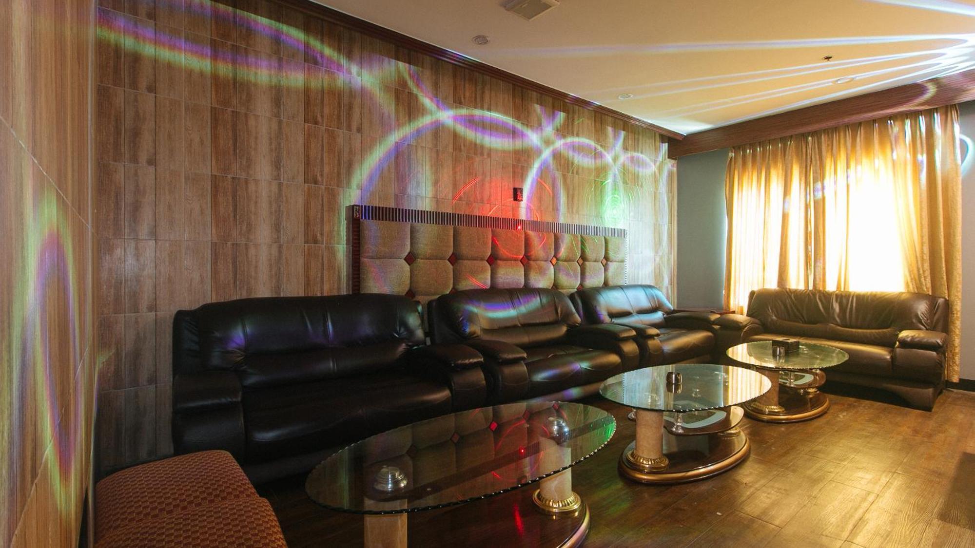 Reddoorz Premium At Jjimjbang Hotel Spa Manila Zewnętrze zdjęcie