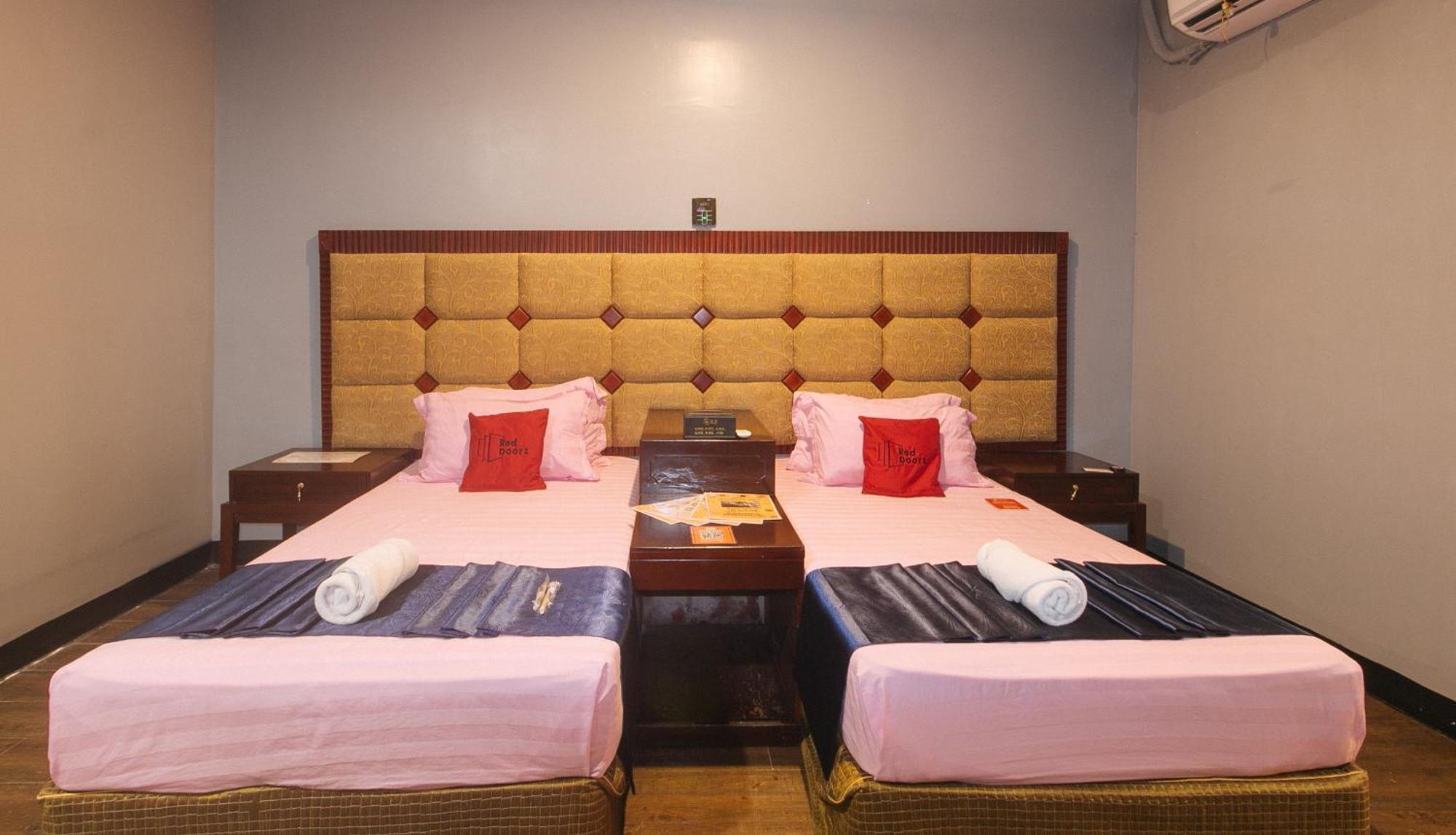 Reddoorz Premium At Jjimjbang Hotel Spa Manila Zewnętrze zdjęcie